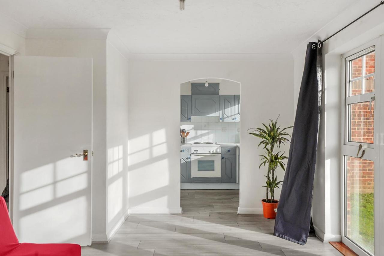 Ferienwohnung Cozy Luton Town Centre Retreat Exterior foto